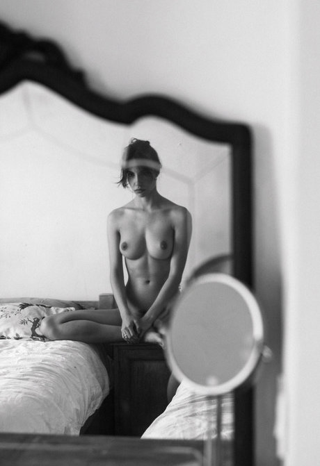 Foto di nudo di fuga di OnlyFans di Rebecca Bagnol