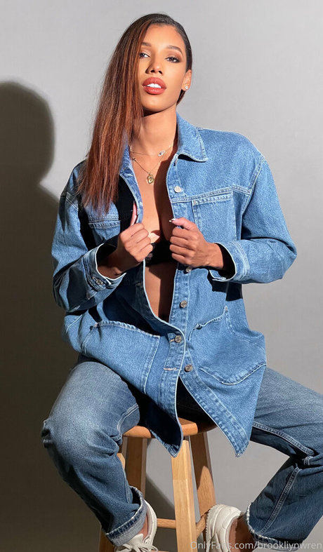 Foto di nudo di fuga di OnlyFans di Brookliynwren