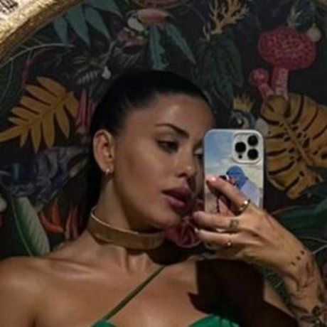 Rosario Matew