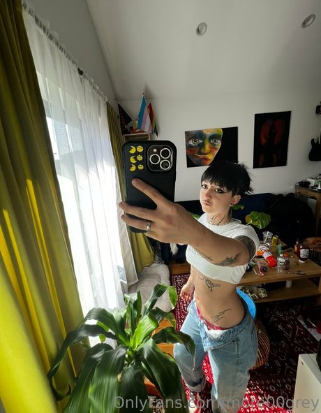 Foto di nudo di fuga di OnlyFans di More00grey