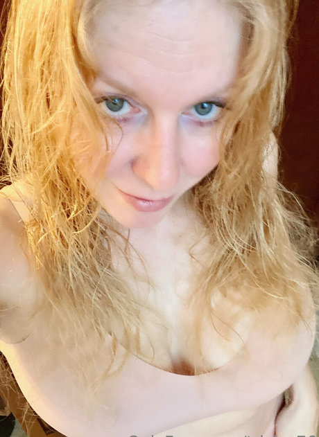 Foto di nudo di fuga di OnlyFans di Trishw76
