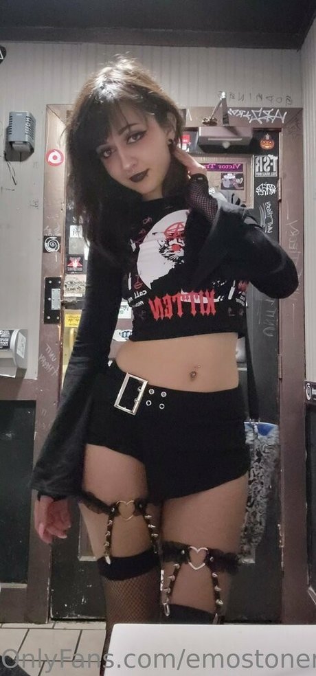 Emostonergorl