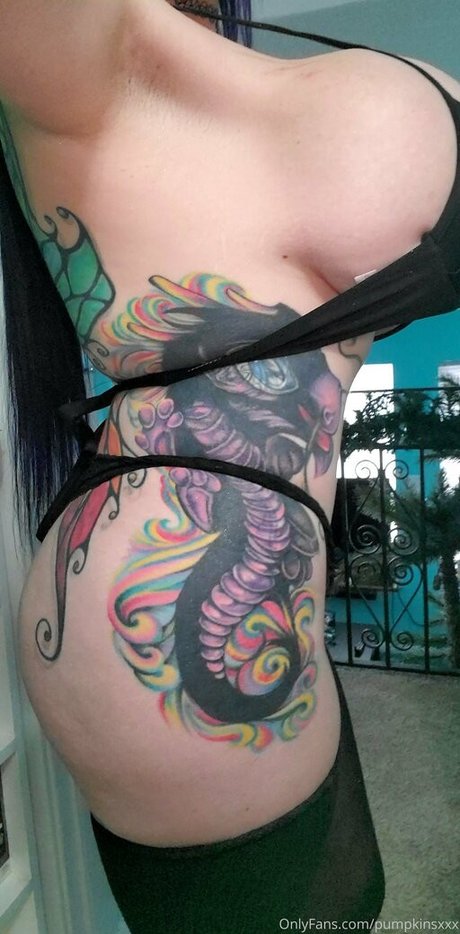 Foto di nudo di fuga di OnlyFans di Raelynnriley