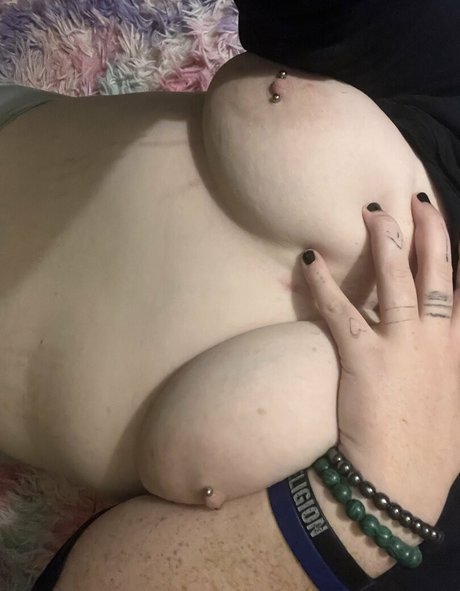Foto di nudo di fuga di OnlyFans di Metalchick112