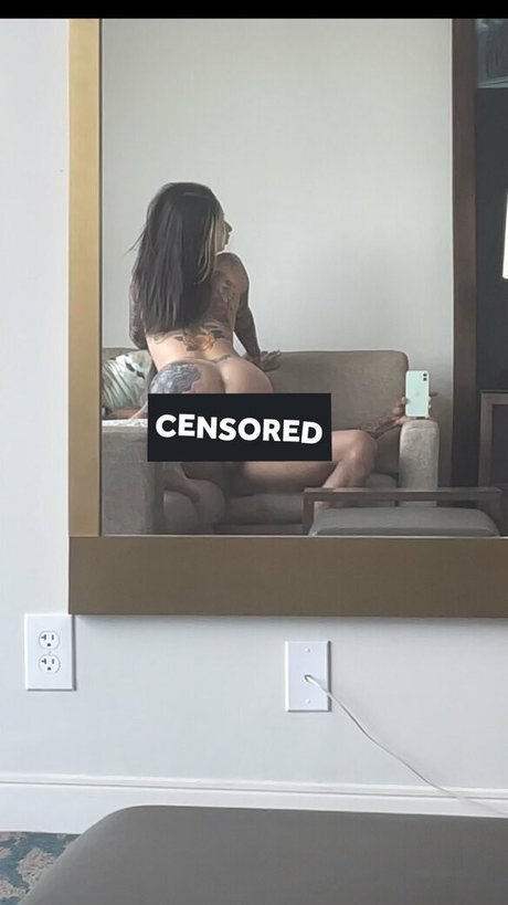 Foto di nudo di fuga di OnlyFans di Pinksantana