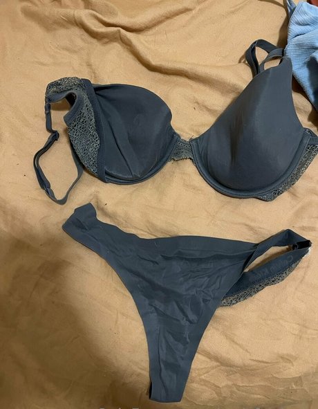 Foto di nudo di fuga di OnlyFans di Charlsfordevip