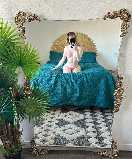 Foto di nudo di fuga di OnlyFans di Alainataylor