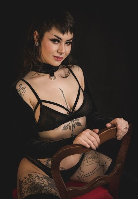 Synthiavalentine