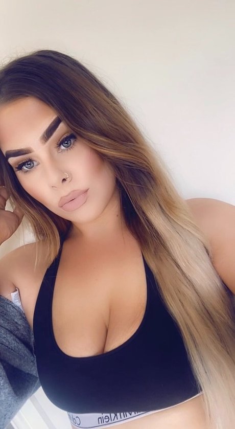 Foto di nudo di fuga di OnlyFans di Sophieof