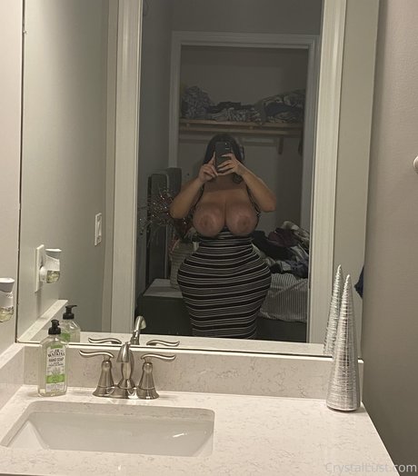 Foto di nudo di fuga di OnlyFans di Crystal Lust