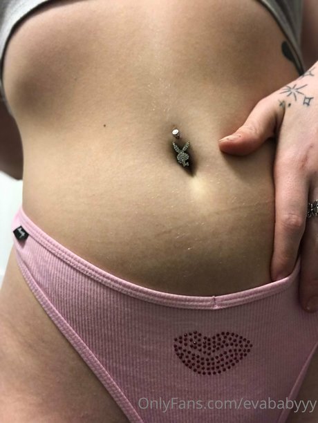 Foto di nudo di fuga di OnlyFans di Evababyyy