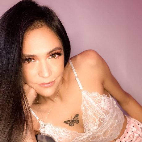 Foto di nudo di fuga di OnlyFans di Rainin Falls