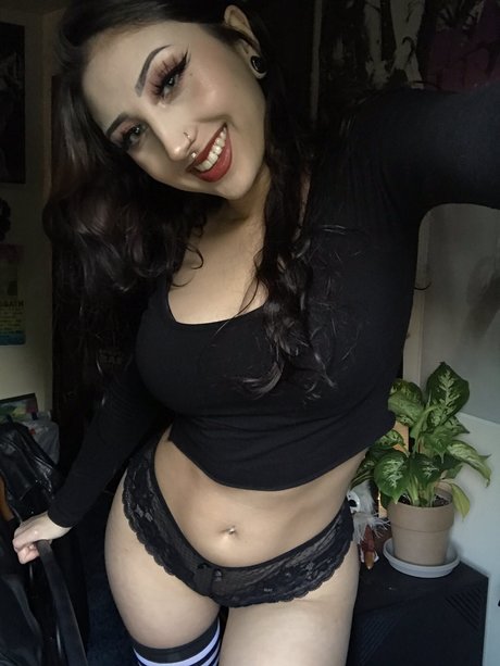 Foto di nudo di fuga di OnlyFans di Lilith Black