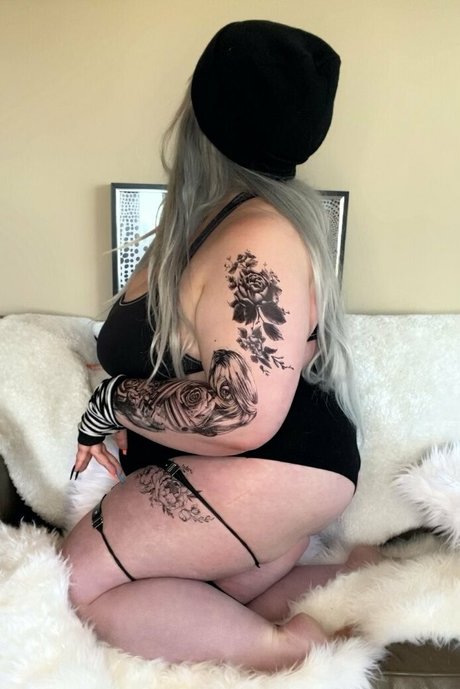 Foto di nudo di fuga di OnlyFans di Cecehectori
