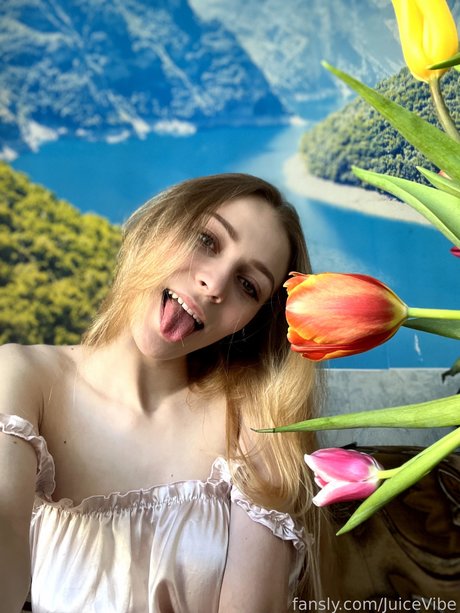 Foto di nudo di fuga di OnlyFans di Juicevibe