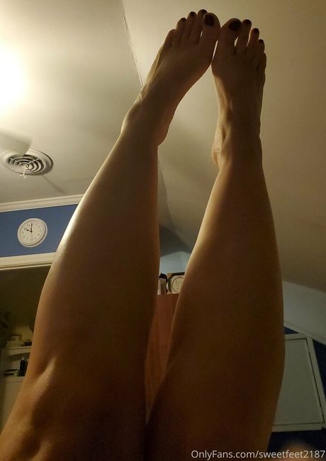 Foto di nudo di fuga di OnlyFans di Sweetfeet2187