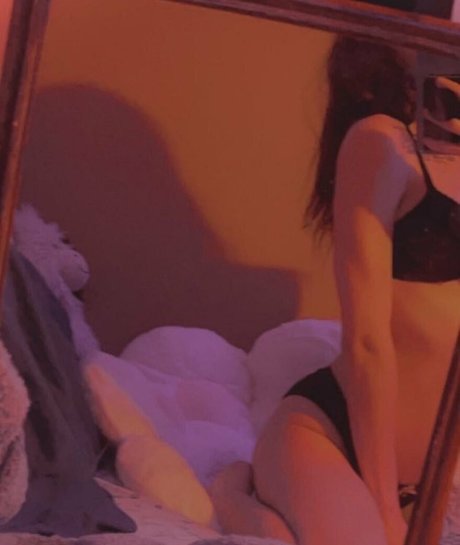 Foto di nudo di fuga di OnlyFans di Bel0vedbambi