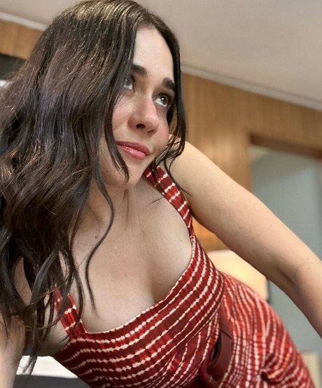 Foto di nudo di fuga di OnlyFans di Alessandra Negrini