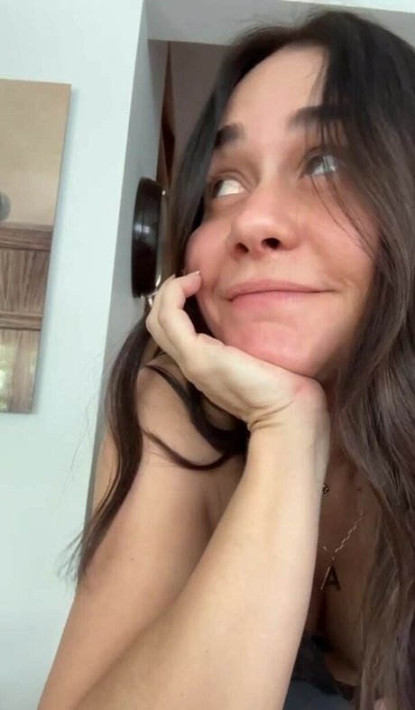 Foto di nudo di fuga di OnlyFans di Alessandra Negrini