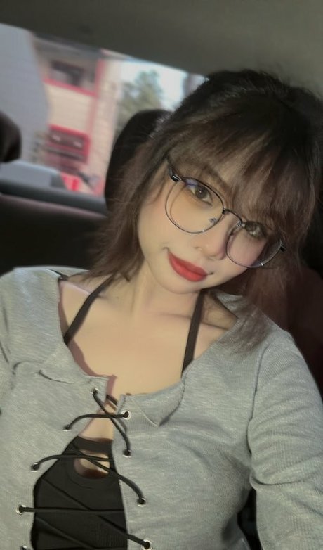 Foto di nudo di fuga di OnlyFans di Risanomsyu
