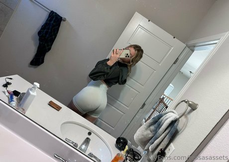 Foto di nudo di fuga di OnlyFans di Tessasassets
