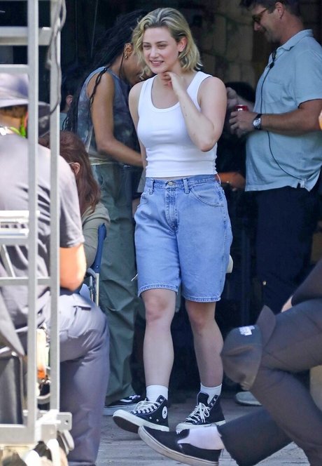 Foto di nudo di fuga di OnlyFans di Lili Reinhart
