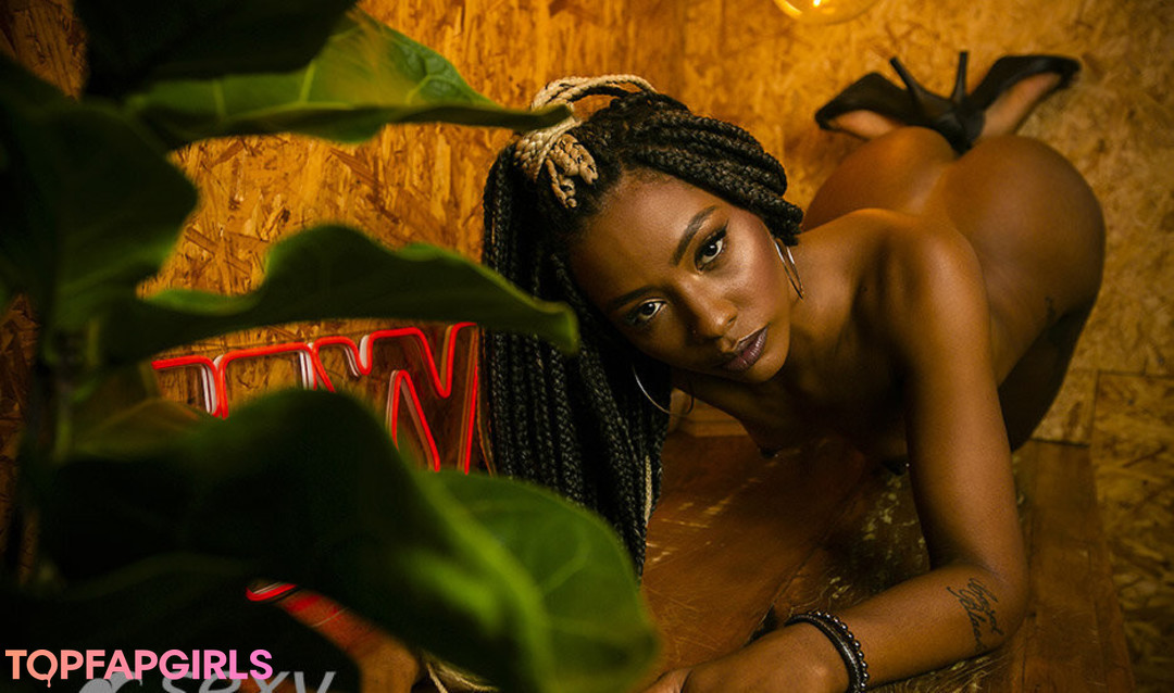 Foto di nudo di fuga di OnlyFans di Sexyclube #1428