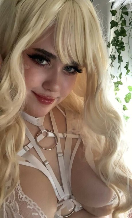 Foto di nudo di fuga di OnlyFans di Moyumii