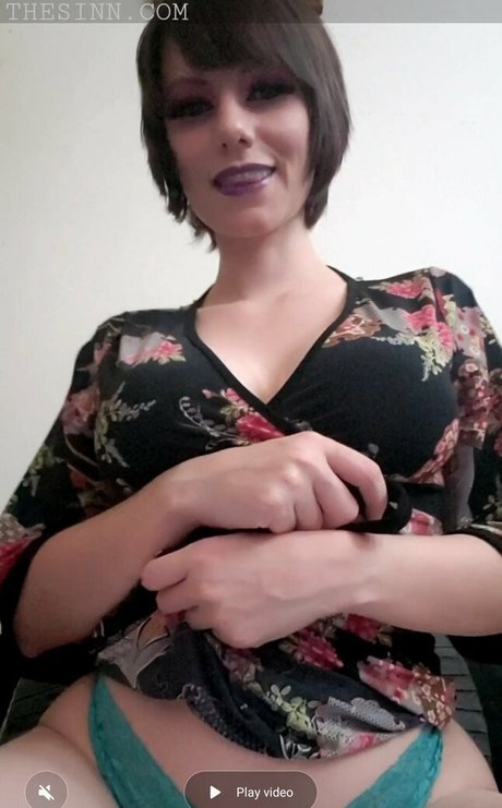 Foto di nudo di fuga di OnlyFans di Sinnocentfree