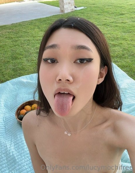 Foto di nudo di fuga di OnlyFans di Lucymochifree