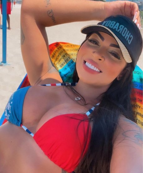 Stephanie Silveira
