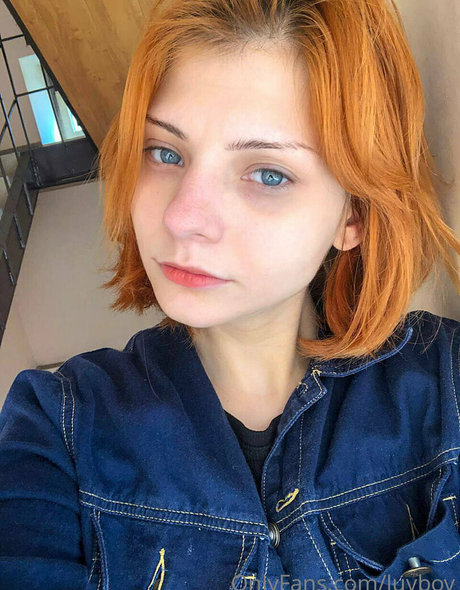 Foto di nudo di fuga di OnlyFans di Luybov