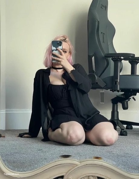 Foto di nudo di fuga di OnlyFans di Nihachu