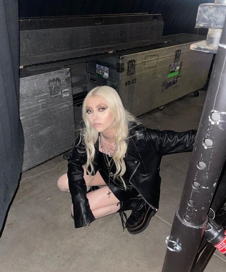 Foto di nudo di fuga di OnlyFans di Taylor Momsen