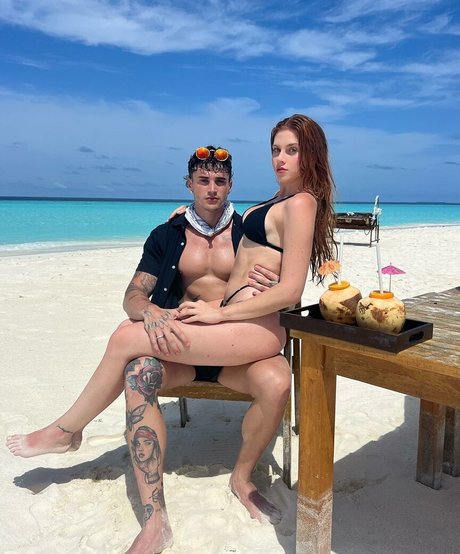 Foto di nudo di fuga di OnlyFans di Flavia Charallo
