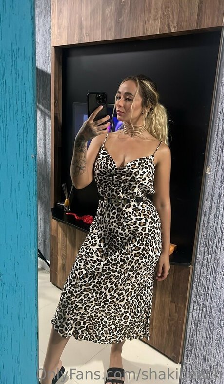 Foto di nudo di fuga di OnlyFans di Shakibeach