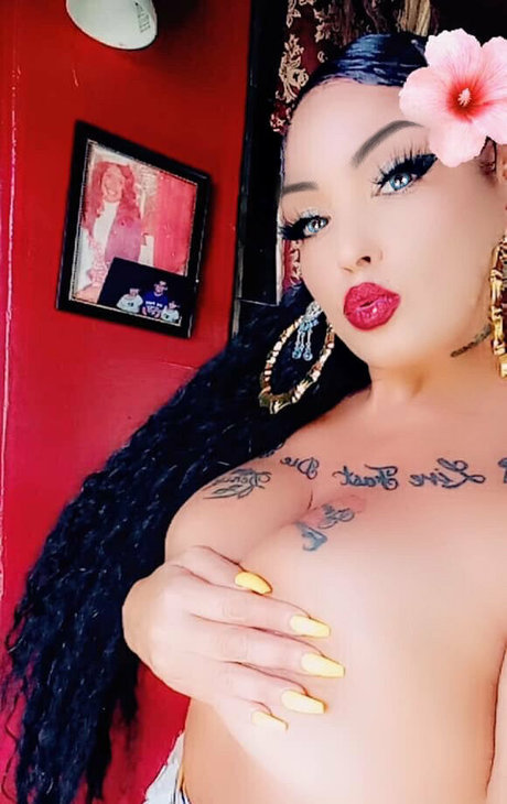 Foto di nudo di fuga di OnlyFans di Puertoricangodess2