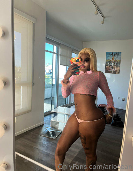 Foto di nudo di fuga di OnlyFans di Ariocean