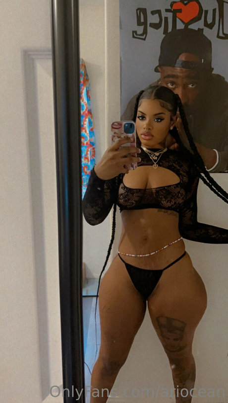Foto di nudo di fuga di OnlyFans di Ariocean