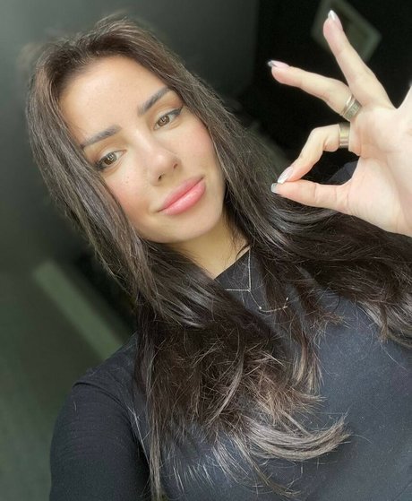 Foto di nudo di fuga di OnlyFans di Lady Ross