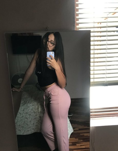 Naughtylatinagirl