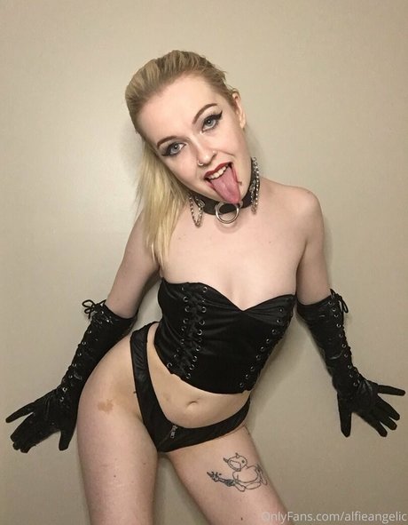 Foto di nudo di fuga di OnlyFans di Itsparisangel