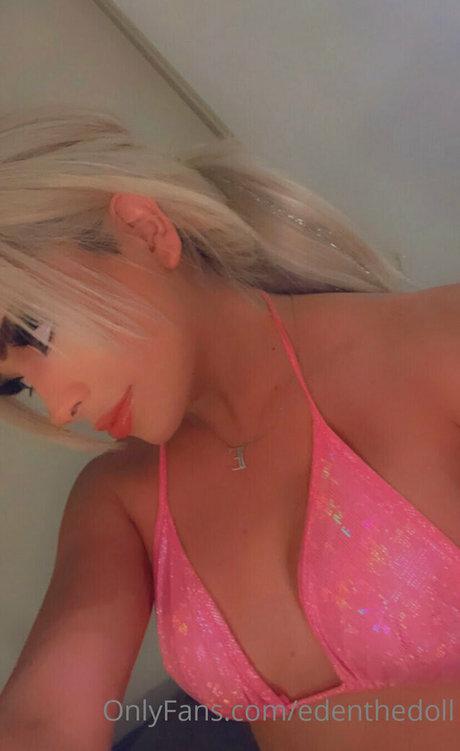 Foto di nudo di fuga di OnlyFans di Edenthedoll
