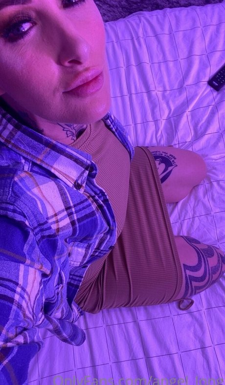 Foto di nudo di fuga di OnlyFans di Angellong