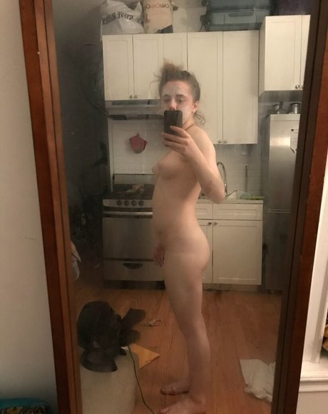 Lily Mo Sheen