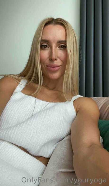 Foto di nudo di fuga di OnlyFans di Youryoga