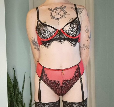 Foto di nudo di fuga di OnlyFans di Tr33ivy