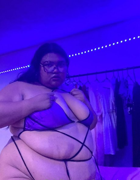 Foto di nudo di fuga di OnlyFans di Lunaredondaa