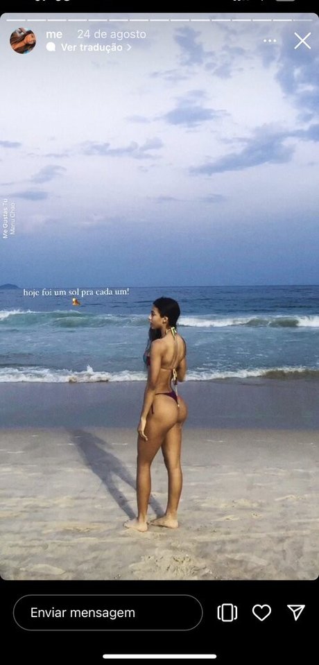 Julia Carneiro