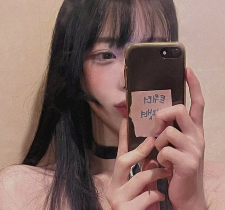 Foto di nudo di fuga di OnlyFans di Lolbratnyeo